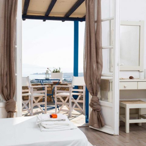 Hotel in Paros